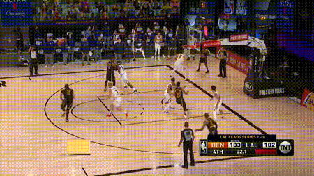 意大利上一场参加世界杯的首发11人：6人已退役，2人无球队（意大利上次世界杯首发11人中，6人已退役，2人暂无球队）