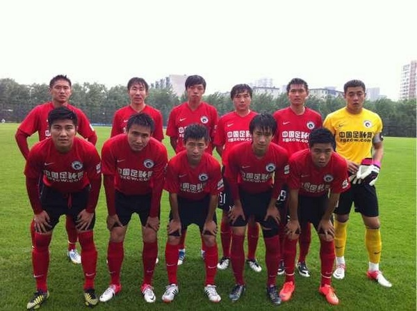 尤文vs卡利亚里：弗拉霍维奇、伊尔迪兹首发，佩林出战（尤文对阵卡利亚里：弗拉霍维奇、伊尔迪兹先发，佩林出任门将）